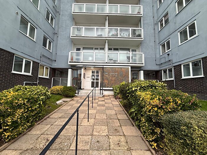 2 Bedroom Flat To Rent In The Chantry, Upperton Road, Eastbourne, BN21