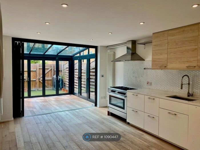 4 Bedroom Terraced House To Rent In Kirkland Walk, London, E8