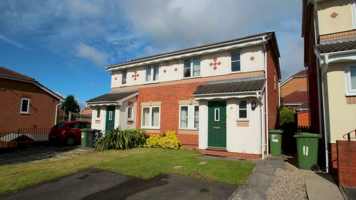 3 Bedroom Semi-Detached House To Rent In Stonelea Cort, Meanwood, West Yorkshire, Uk, LS7