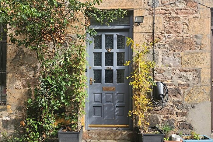 2 Bedroom Flat For Sale In High Street, Forres, IV36