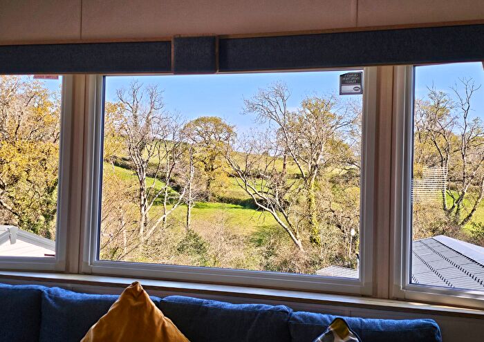 2 Bedroom Park Home For Sale In Charmouth, Bridport, DT6
