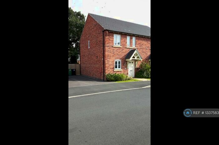 3 Bedroom Semi-Detached House To Rent In Parsons Green, Derby, DE22
