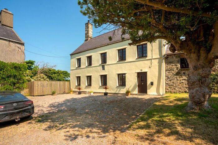 3 Bedroom Detached House For Sale In Llandwrog, Caernarfon, Gwynedd, LL54