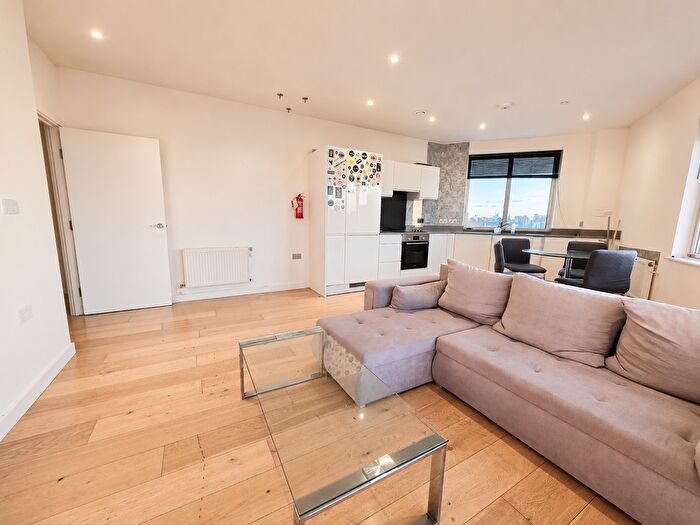 2 Bedroom Flat To Rent In Navigation Road, E3