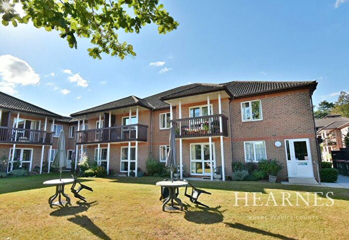 1 Bedroom Retirement Property For Sale In Fernlea Avenue, Ferndown, BH22