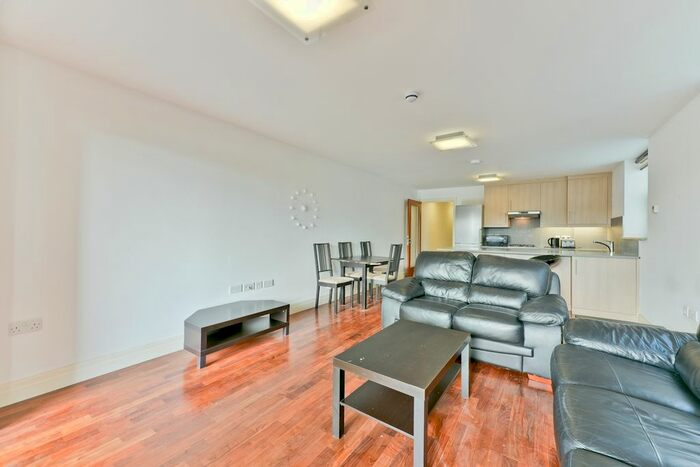 1 Bedroom Flat To Rent In North Road, Brentford TW8
