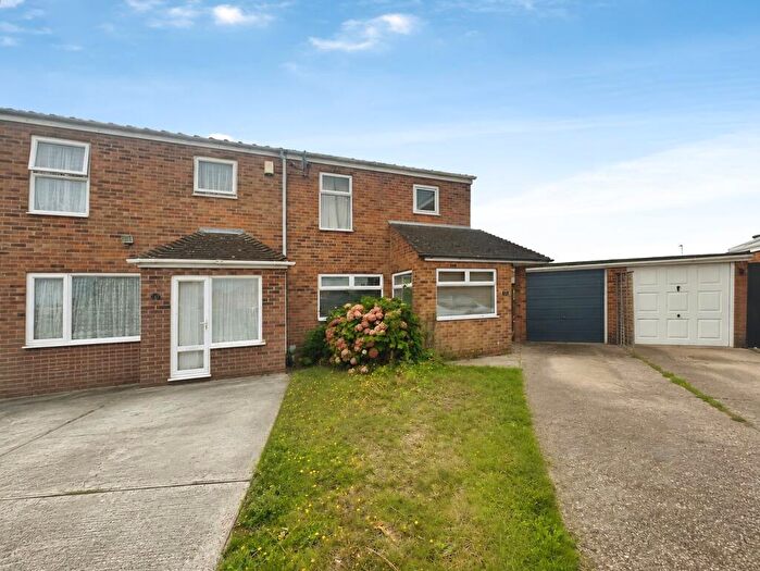 3 Bedroom Semi-Detached House For Sale In Radnor Close, Broomfield, Kent, CT6
