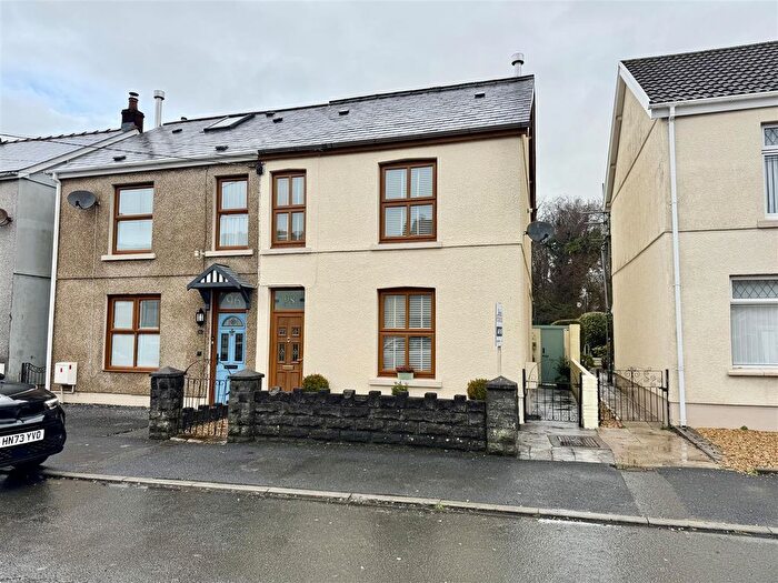 3 Bedroom Semi Detached House For Sale In Margaret Street, Ammanford, SA18