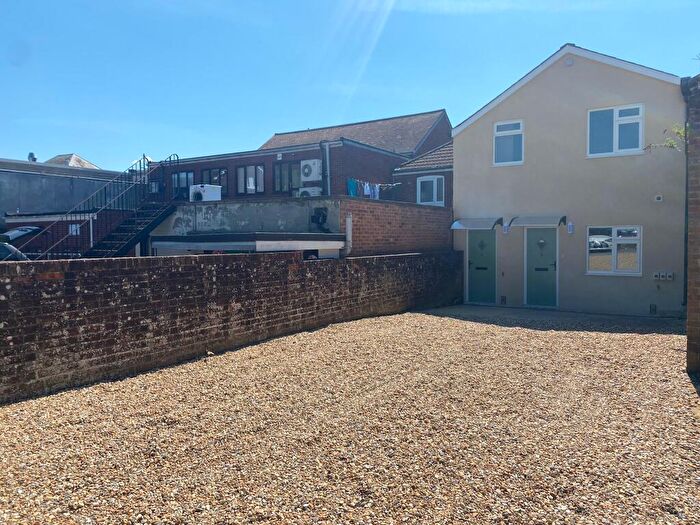 2 Bedroom Maisonette To Rent In Malthouse Lane Fareham Unfurnished, PO16