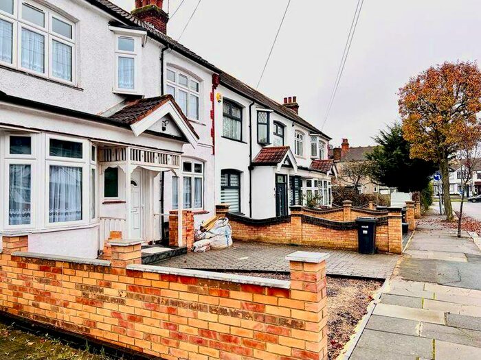 3 Bedroom Terraced House To Rent In Danehurst Gardens, Redbridge, IG4