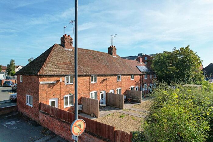 6 Bedroom Character Property For Sale In Laburnum Cottages, Grove Road, Stratford-Upon-Avon, CV37