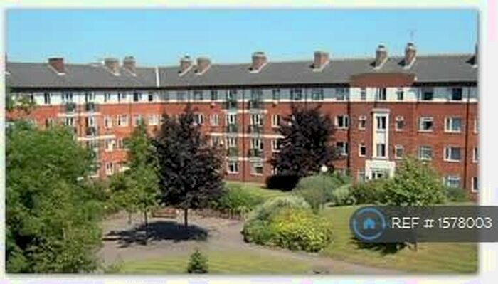 2 Bedroom Flat To Rent In St James Park, Manchester, M5