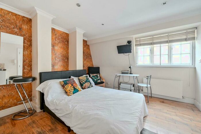 Studio To Rent In Alie Street, , City, London, E1