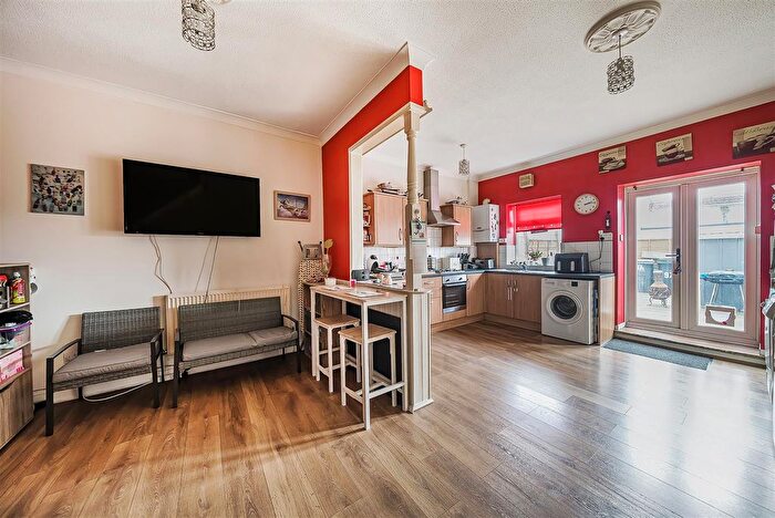 3 Bedroom Terraced House For Sale In Forton Road, Gosport, PO12