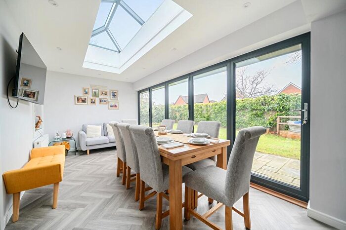 5 Bedroom Detached House For Sale In Easthampstead Road, Wokingham, RG40