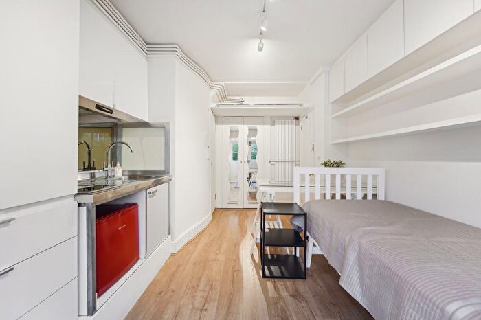 Studio To Rent In Thurloe Place Mews, London, SW7