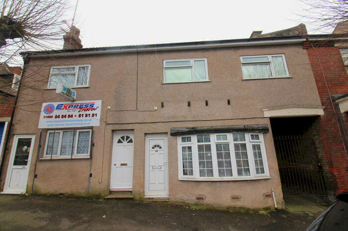 1 Bedroom Maisonette Flat To Rent In Westcourt Street, Gillingham, ME7