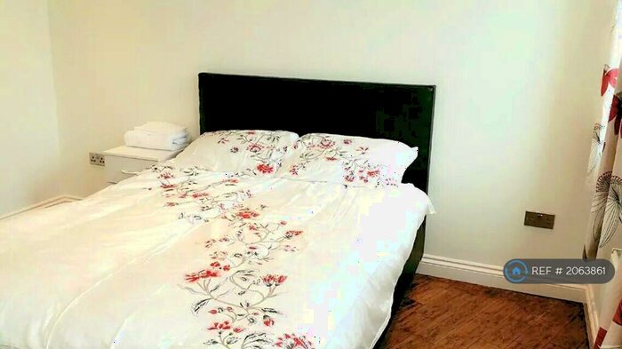 5 Bedroom Flat To Rent In Macdonald Street, Birmingham, B5