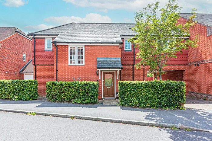 2 Bedroom Maisonette To Rent In Blackberry Gardens, Winnersh, RG41