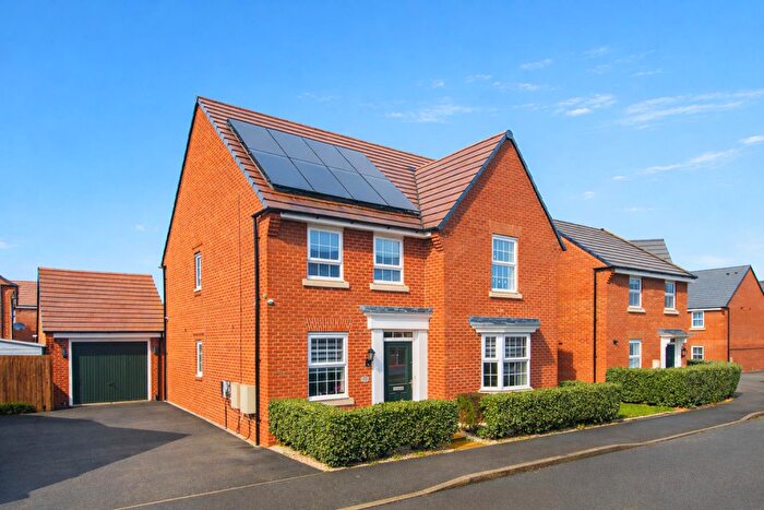 4 Bedroom Detached House For Sale In Claydon Avenue, Barton Seagrave, Kettering, NN15