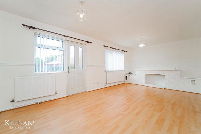 3 Bedroom Terraced House To Rent In Trentham Lawns, Salford, M6