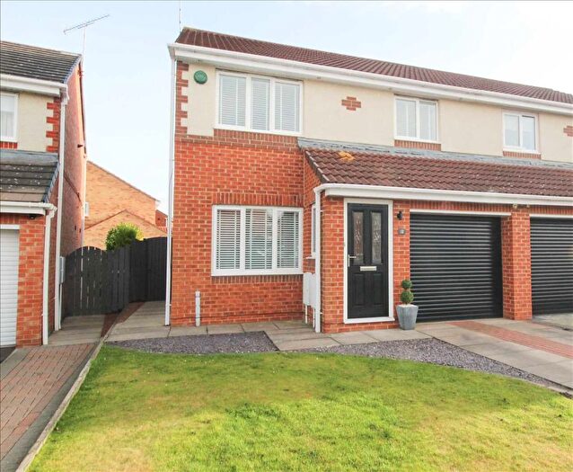 3 Bedroom Semi-Detached House For Sale In Moresby Road, Northburn Edge, Cramlington, NE23