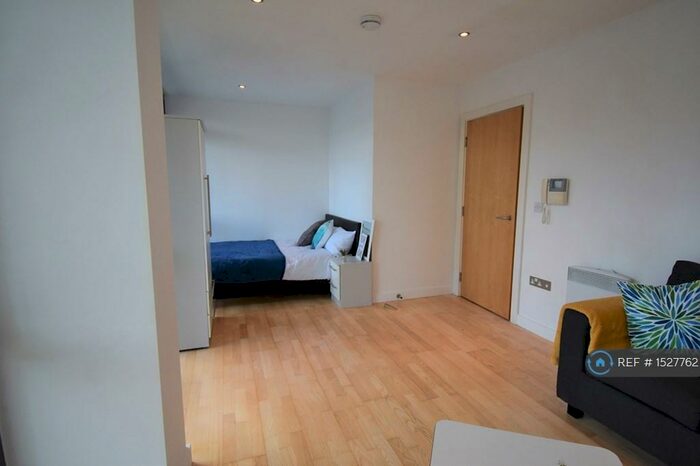 Studio To Rent In Deansgate, Manchester, M3
