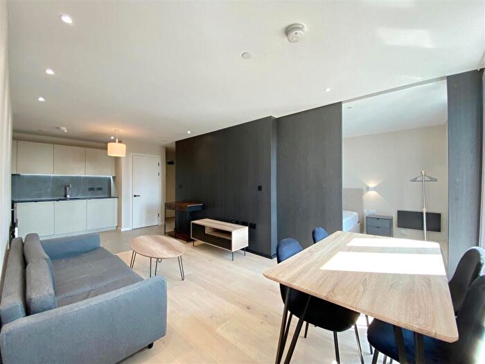 2 Bedroom Apartment To Rent In City Gardens, Spinners Way, Manchester, M15