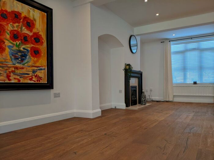 3 Bedroom House To Rent In Keynsham Road, Morden, SM4