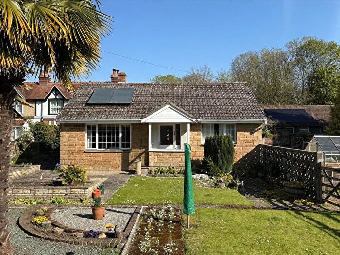 2 Bedroom Bungalow For Sale In Millers Lane, Newport, Isle Of Wight, PO30