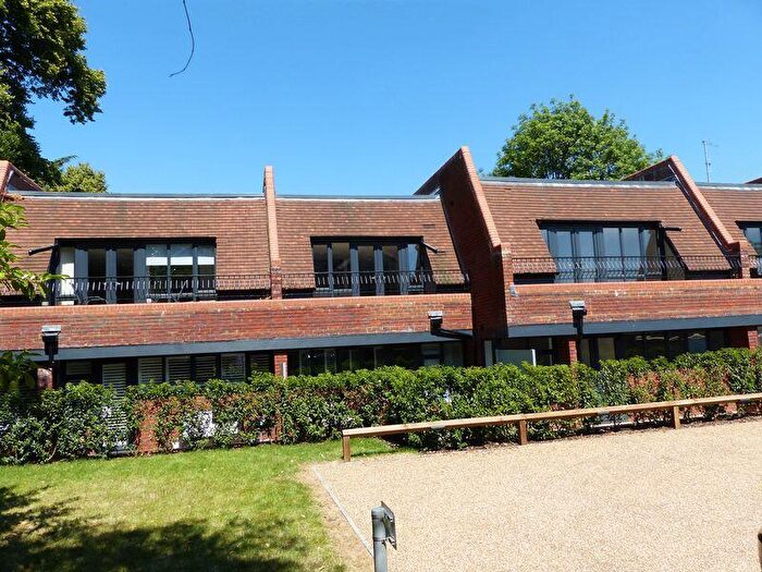 1 Bedroom Flat To Rent In Central Marlow, SL7