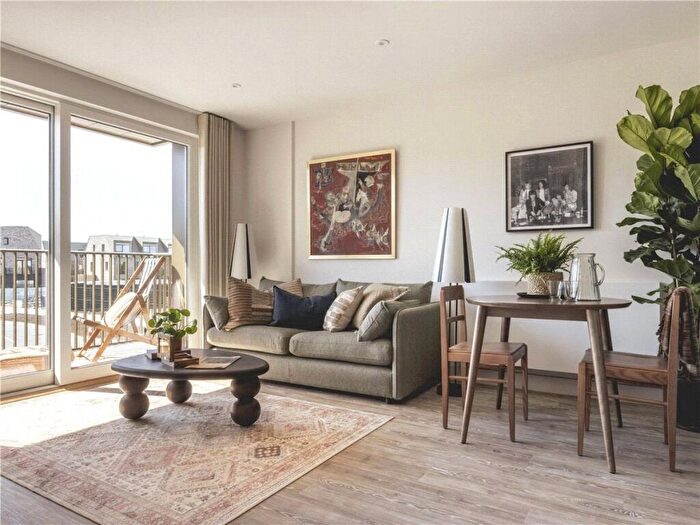 1 Bedroom Apartment To Rent In Milne Avenue, Cambridge, CB3
