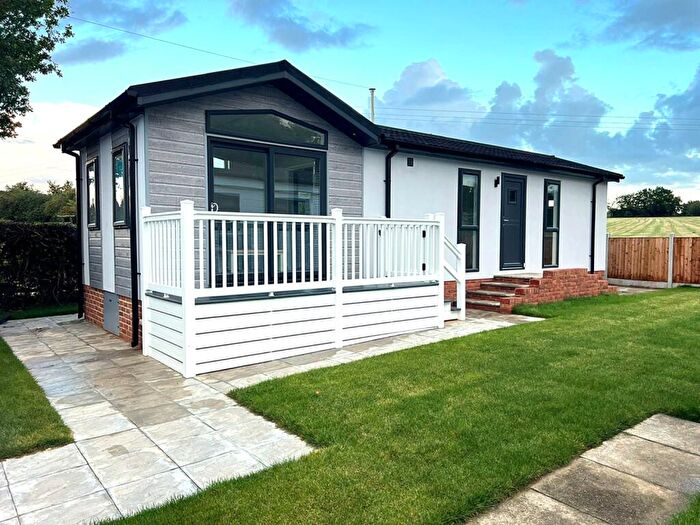 2 Bedroom Park Home For Sale In Abridge Park London Road, Abridge, Romford, Essex, RM4