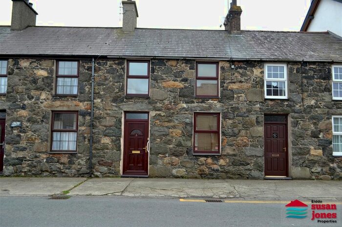 2 Bedroom Terraced House For Sale In Madoc Street, Y Ffor, Pwllheli, LL53