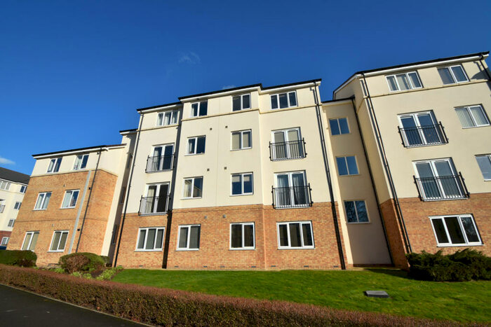 2 Bedroom Apartment To Rent In Maple Court, Killingbeck, LS14
