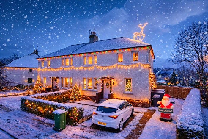 2 Bedroom Flat For Sale In The Grove, Kilbarchan, PA10