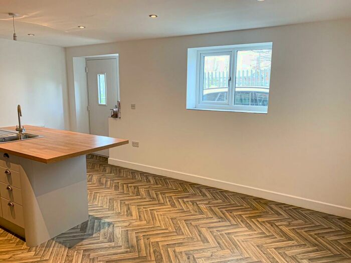1 Bedroom Barn Conversion To Rent In South Street, Owston Ferry, Doncaster, DN9