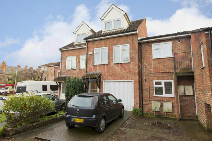 4 Bedroom Terraced House For Sale In Petersham Mews, Lenton, NG7