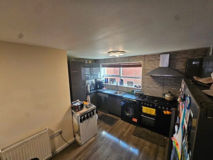 4 Bedroom Detached House For Sale In Bilsborrow Road, Manchester, M14