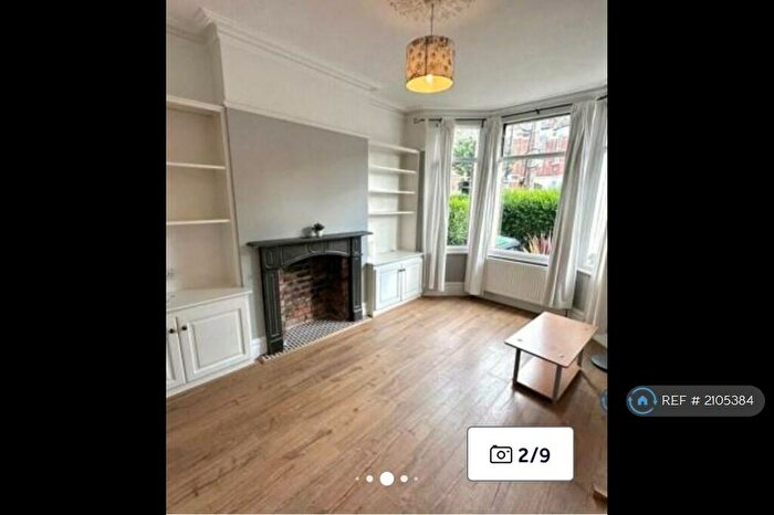 2 Bedroom Flat To Rent In Wood Green, London, N22