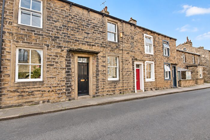 2 Bedroom Terraced House For Sale In Otley Street, Skipton, BD23