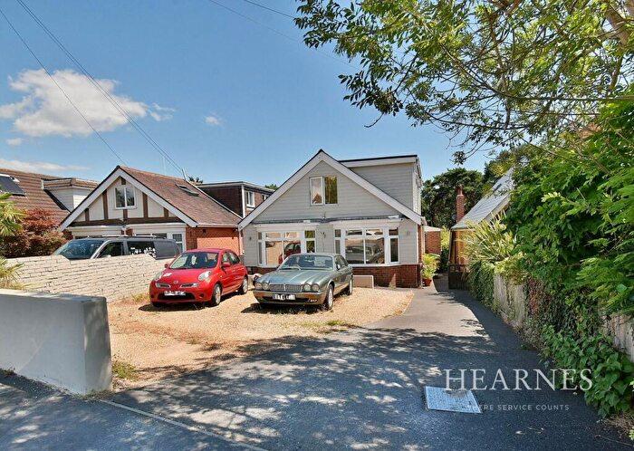 4 Bedroom Detached Bungalow For Sale In Pine Vale Crescent, Bournemouth, BH10