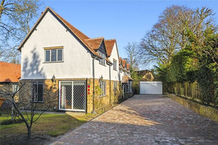 4 Bedroom Detached House To Rent In The Lindens, Hemel Hempstead, HP3