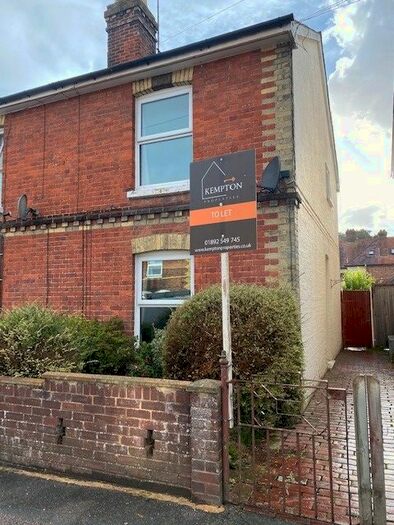 3 Bedroom Semi-Detached House To Rent In Edward Street, Southborough, TN4