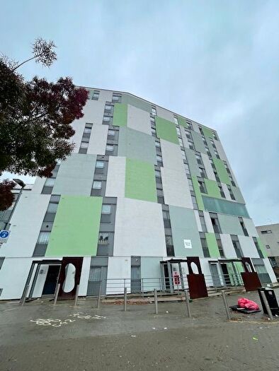 2 Bedroom Flat For Sale In Wakering Road, Barking, IG11