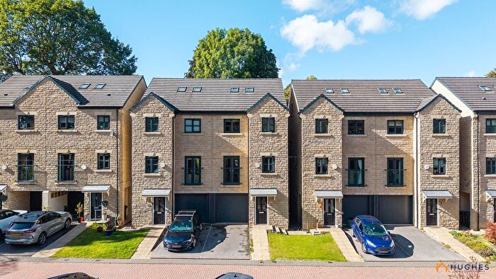4 Bedroom Town House For Sale In Cloverleaf Court, Wharncliffe Side, Sheffield, S35