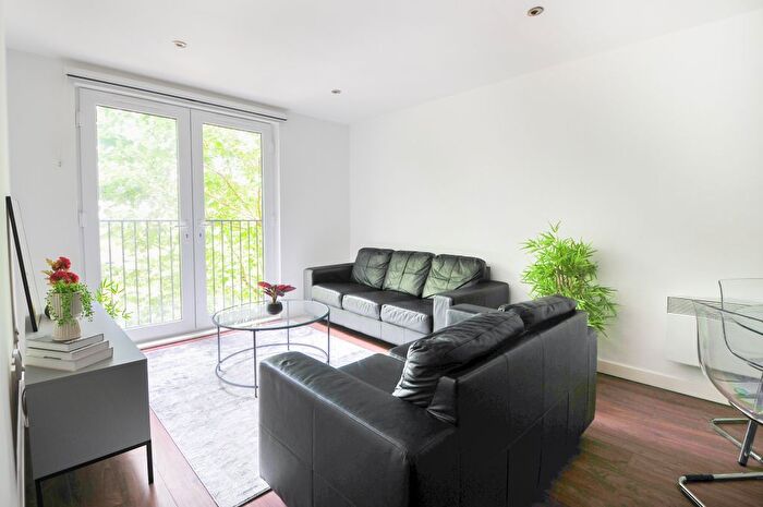 2 Bedroom Flat For Sale In Bedroom, Bathroom Apartment – Alto, Sillavan Way, Salford, M3