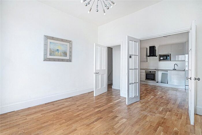 1 Bedroom Flat For Sale In Devonshire Road, London, SE23