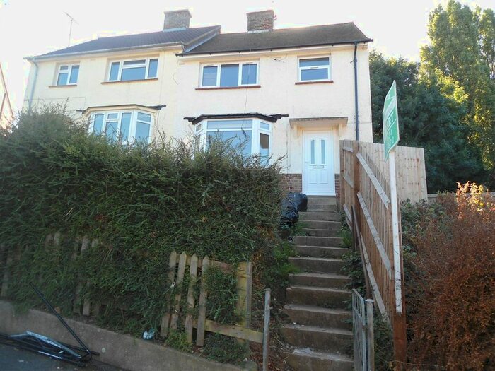 3 Bedroom Semi-Detached House To Rent In Cunningham Crescent, Chatham, ME5