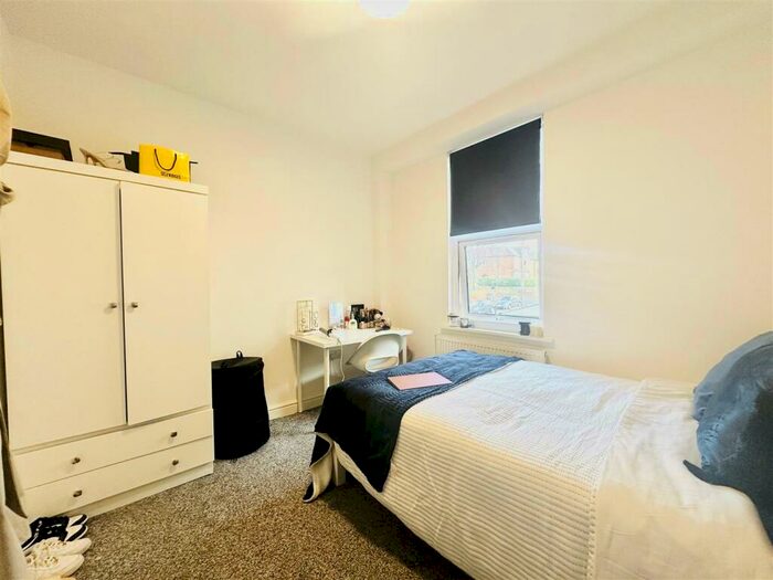 2 Bedroom Apartment To Rent In Park Road, Nottingham, NG7